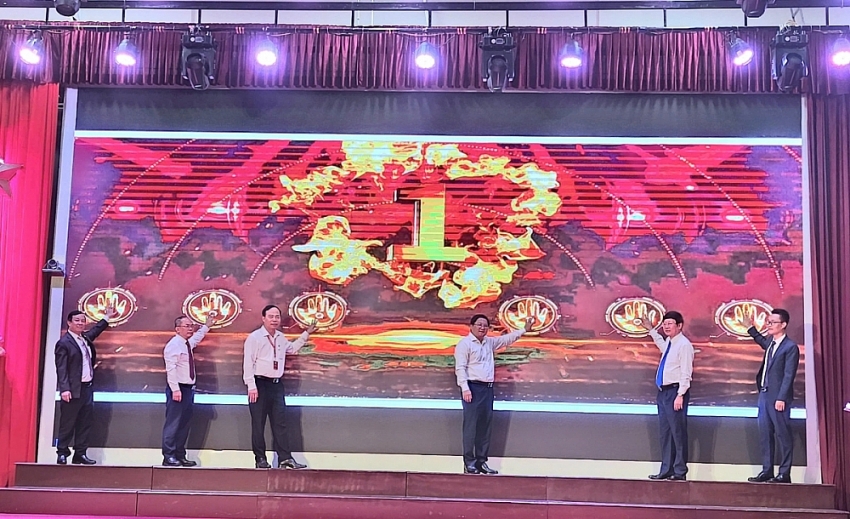 Cuộc thi viết "Vượt lên số phận" lần thứ VIII có 12 giải chính và 4 giải phụ