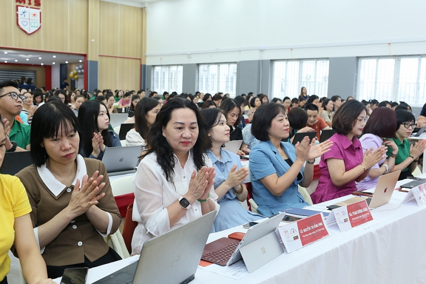 Giáo viên Thủ đô 