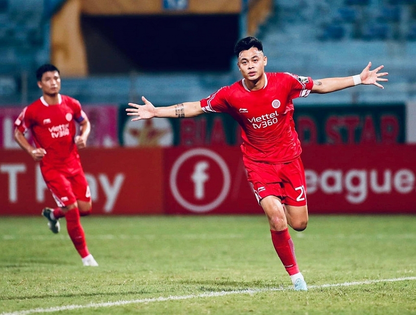 Đức Chiến ‘giàu to’ nhờ gia nhập tân binh V-League