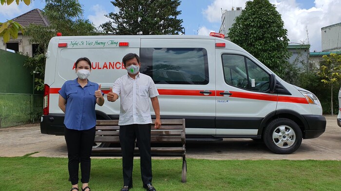 Việt Hương chính thức lên tiếng về lùm xùm sử dụng xe cứu thương không thiết bị, lừa đảo từ thiện 3 tỷ