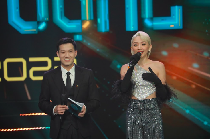 Nhan sắc khác lạ của Thu Minh tại lễ trao giải VTV Awards 2022