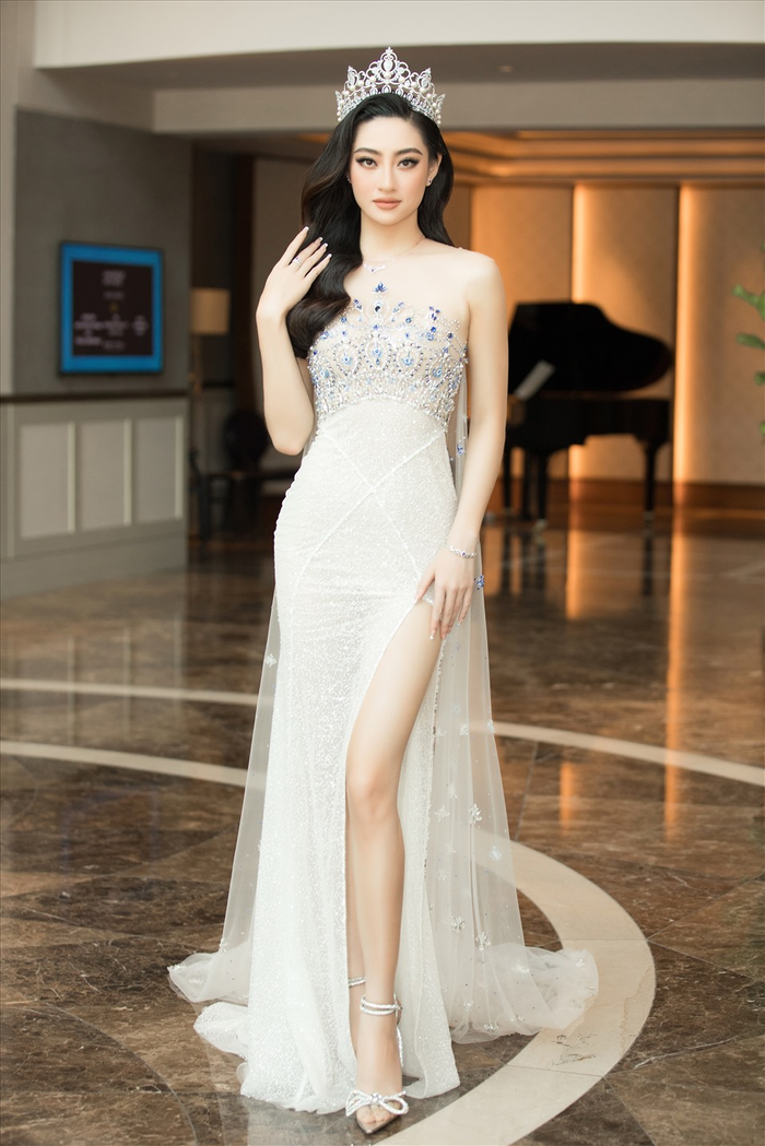 Hoa hậu Lương Thùy Linh bị khán giả nói kiêu ngạo
