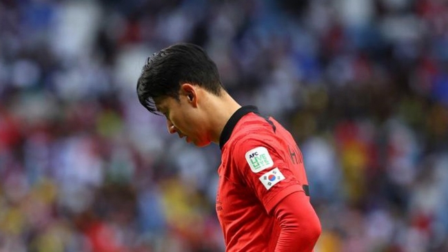 Son Heung Min rơi nước mắt vì bị chỉ trích "dàn xếp tỷ số" trận Hàn Quốc gặp Malaysia