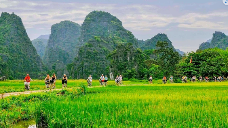 Việt Nam đón hơn 1,7 triệu lượt khách quốc tế tháng cuối năm