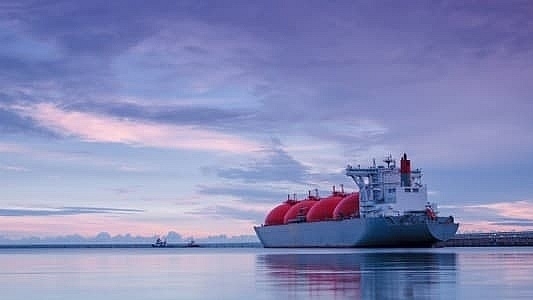 Nguyên nhân nào khiến giá chuẩn LNG của Châu Á tăng cao?