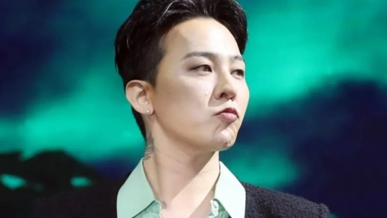 G-Dragon (BIGBANG) gây ‘bão’ khi làm đại diện cho Hana Bank