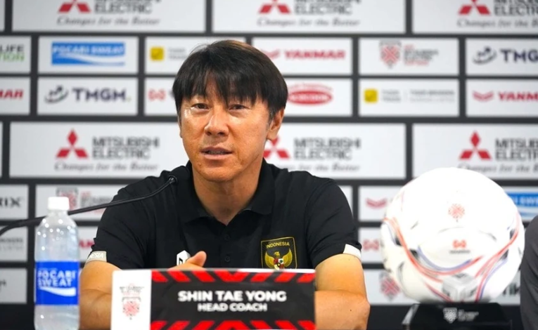 Chia tay bóng đá Indonesia, HLV Shin Tae Yong tới V-League?