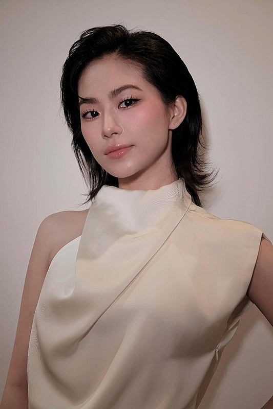 Lương Bích Hữu giảm 17 kg, vóc dáng thon gọn khó tin Lương Bích Hữu giảm 17 kg, vóc dáng thon gọn khó tin