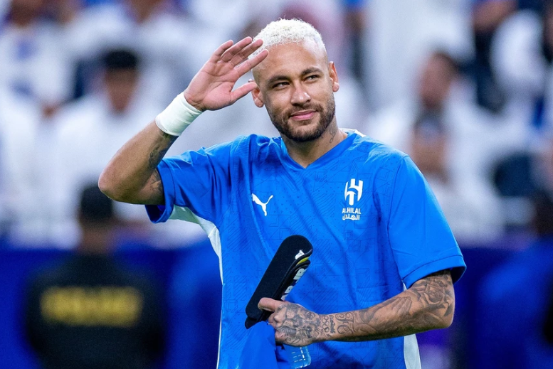 Neymar đầu quân cho Barcelona hay Santos?
