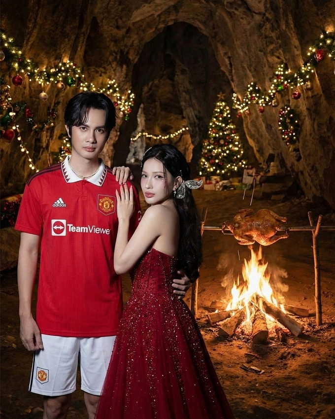 Khả Như khoe vẻ gợi cảm, tươi mới dịp đầu năm