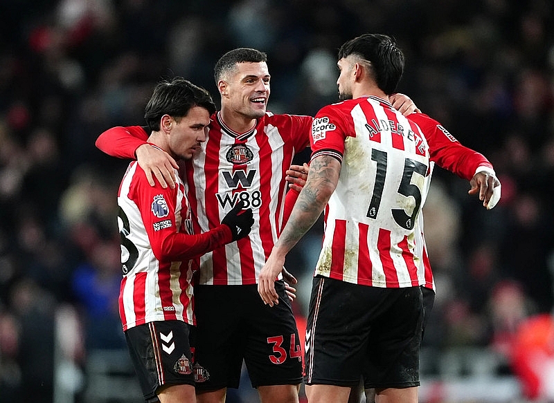 Man City ‘thiệt đơn thiệt kép’ trước Sunderland, Arsenal hưởng lợi Man City ‘thiệt đơn thiệt kép’ trước Sunderland, Arsenal hưởng lợi