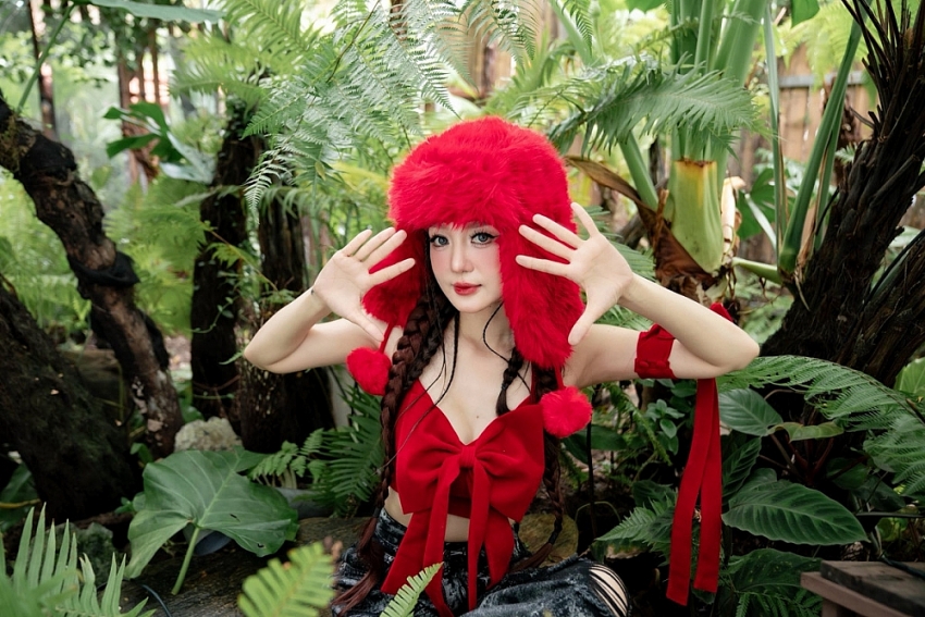 Diễn viên Liên Bỉnh Phát khoe ảnh bên bạn gái