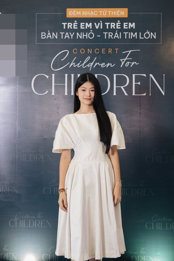 Khoảnh khắc hạnh phúc của Bình Minh bên vợ con trong chuyến du lịch đầu năm