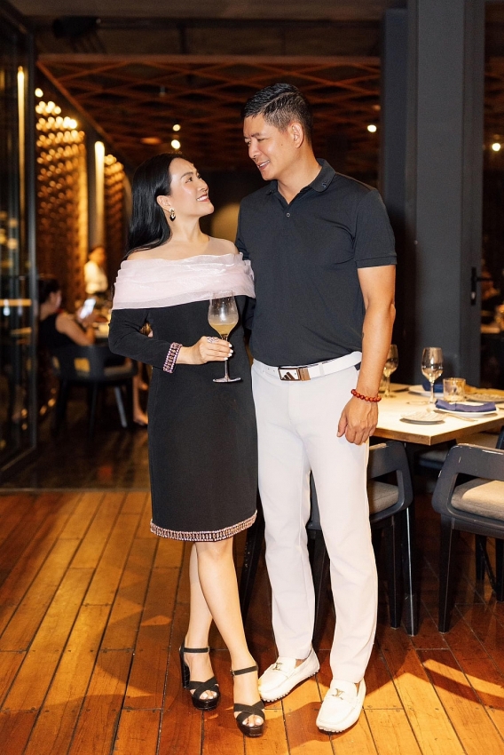 Khoảnh khắc hạnh phúc của Bình Minh bên vợ con trong chuyến du lịch đầu năm