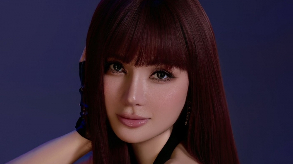 Thu Thủy nhóm Mây Trắng đẹp ma mị trong bộ ảnh mới