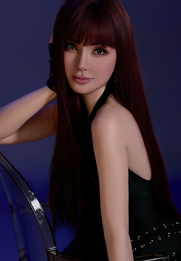 Thu Thủy nhóm Mây Trắng đẹp ma mị trong bộ ảnh mới