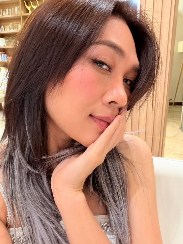 Mỹ Tâm gây sốt với loạt ảnh selfie ngọt ngào ở tuổi 44 Mỹ Tâm gây sốt với loạt ảnh selfie ngọt ngào ở tuổi 44