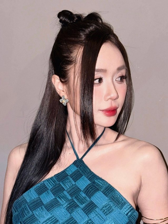 Cindy Lư ngày càng gợi cảm sau hôn nhân viên mãn với Đạt G Cindy Lư ngày càng gợi cảm sau hôn nhân viên mãn với Đạt G