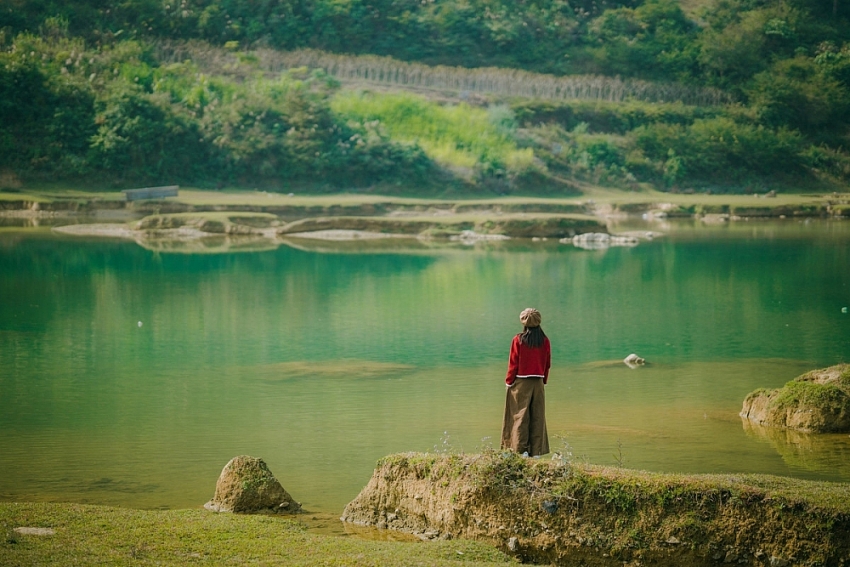 Về Cao Bằng mùa đông, lạc giữa cỏ cháy và những dòng sông xanh ngọc