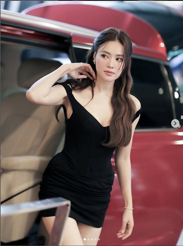 ‘Ngọc nữ làng giải trí’ Ninh Dương Lan Ngọc gây chú ý với giao diện lạ