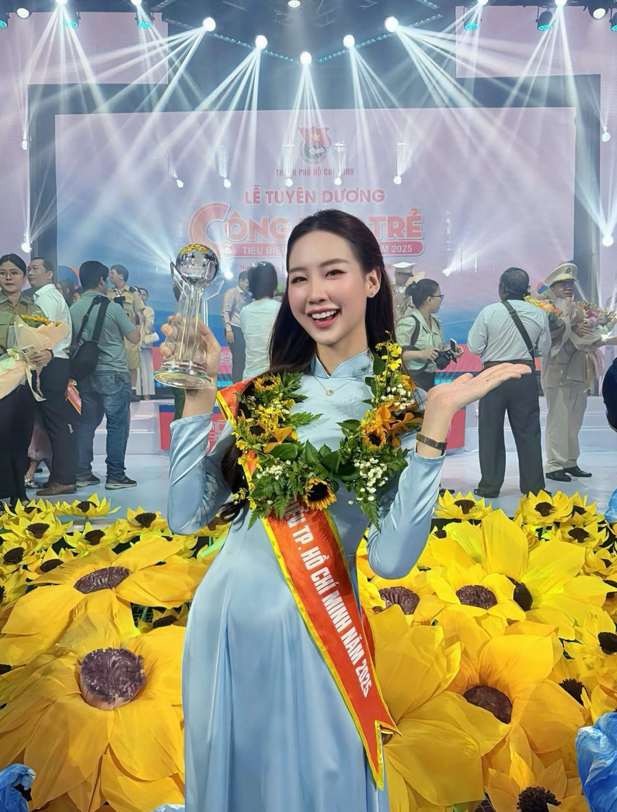 Hoa hậu Bảo Ngọc bất ngờ đón "tin vui" ngay trước thềm Miss World Hoa hậu Bảo Ngọc bất ngờ đón "tin vui" ngay trước thềm Miss World
