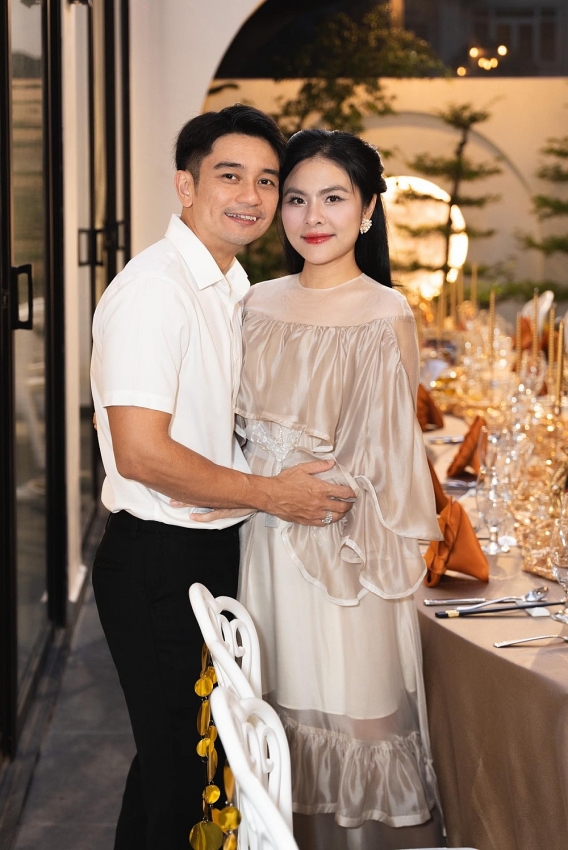 Vân Trang tổ chức tiệc kỷ niệm 10 năm ngày cưới tại biệt thự 1000m2 Vân Trang tổ chức tiệc kỷ niệm 10 năm ngày cưới tại biệt thự 1000m2