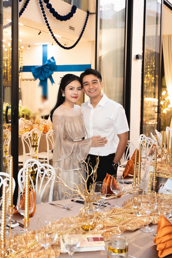 Vân Trang tổ chức tiệc kỷ niệm 10 năm ngày cưới tại biệt thự 1000m2 Vân Trang tổ chức tiệc kỷ niệm 10 năm ngày cưới tại biệt thự 1000m2