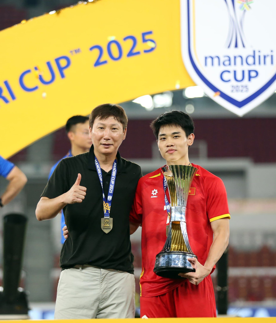 Nguyễn Đình Bắc: Thắng một cuộc đua khác Nguyễn Đình Bắc: Thắng một cuộc đua khác