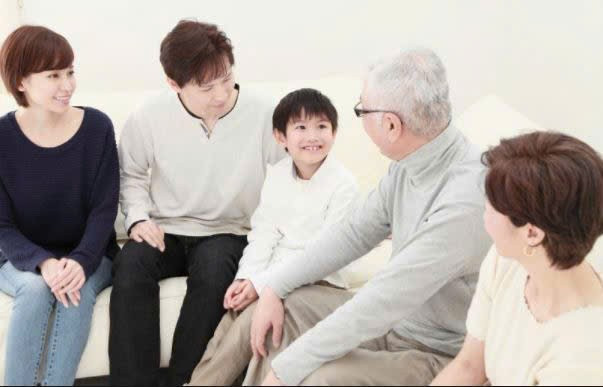 Buông bỏ để sống an nhiên ở tuổi trung niên