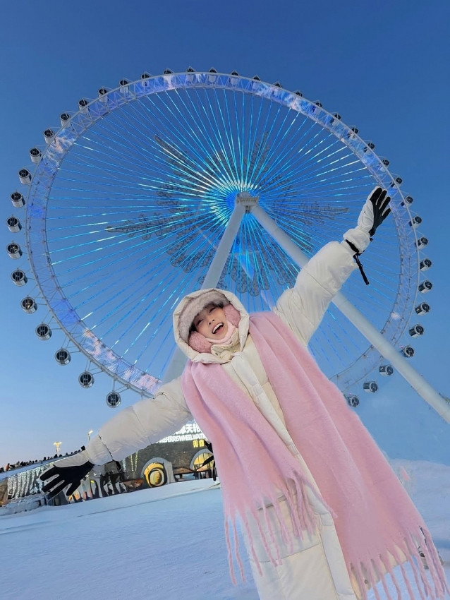 Cặp đôi đình đám Bình An - Phương Nga gây chú ý với ảnh ngắm tuyết đẹp như mơ