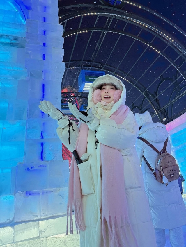 Cặp đôi đình đám Bình An - Phương Nga gây chú ý với ảnh ngắm tuyết đẹp như mơ