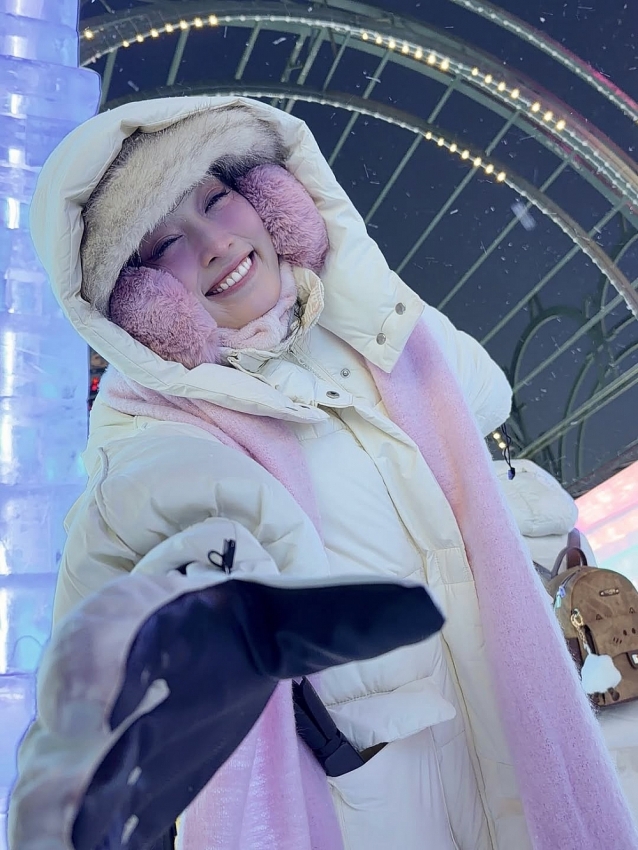 Cặp đôi đình đám Bình An - Phương Nga gây chú ý với ảnh ngắm tuyết đẹp như mơ