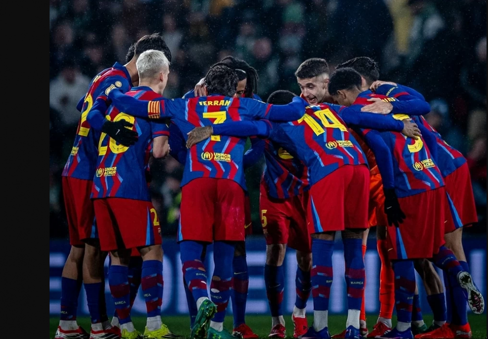 Thắng liên tục, Barcelona chạm mốc lịch sử