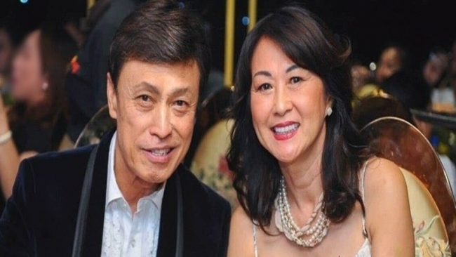 Hôn nhân kín tiếng của danh ca Tuấn Ngọc trước khi tan vỡ