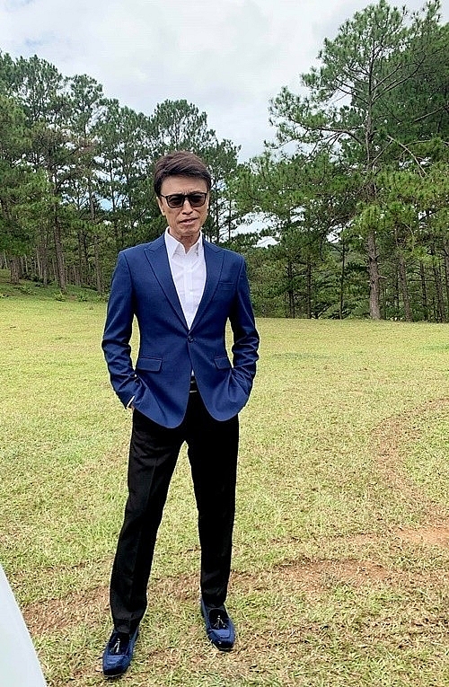 Hôn nhân kín tiếng của danh ca Tuấn Ngọc trước khi tan vỡ