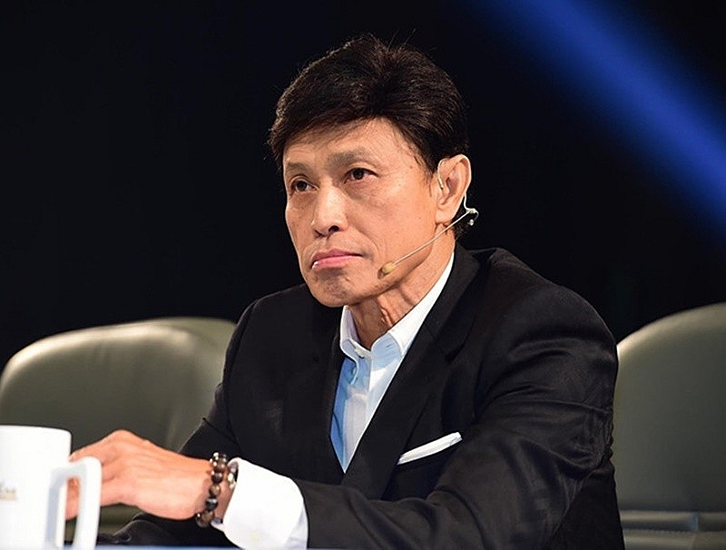 Hôn nhân kín tiếng của danh ca Tuấn Ngọc trước khi tan vỡ