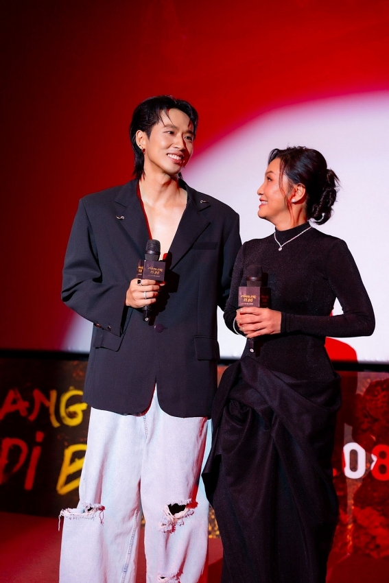 Thu Trang - Tuấn Trần nói gì khi đoạt giải ở Cánh Diều Vàng 2025?