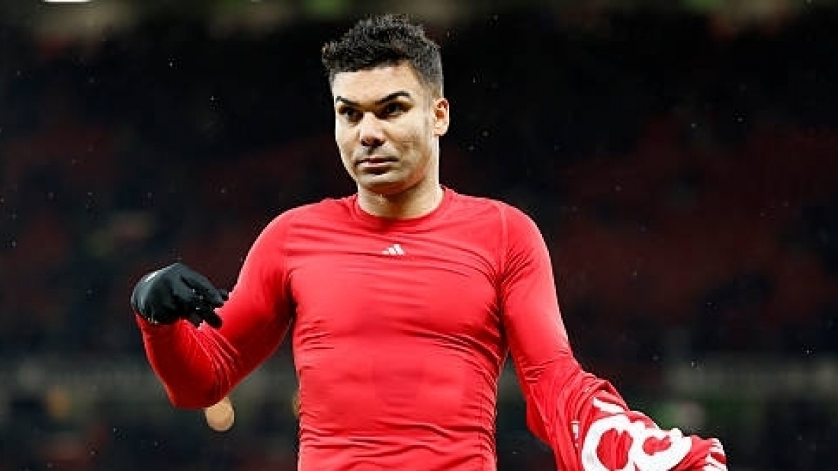 Tiết lộ điều khoản ‘không tưởng’ để Casemiro ở lại Man Utd