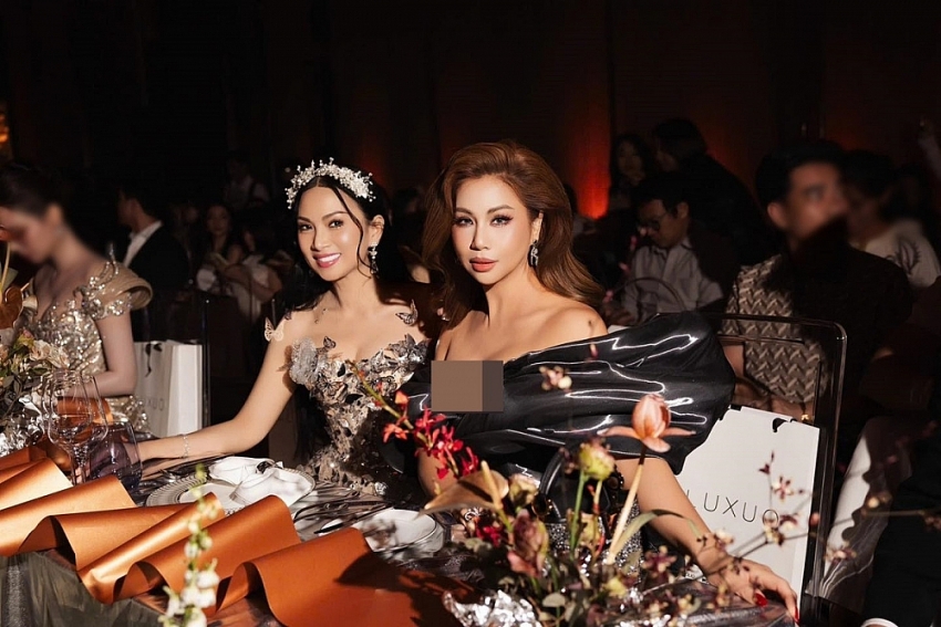 Nhan sắc mặn mà của Minh Tuyết - Hà Phương