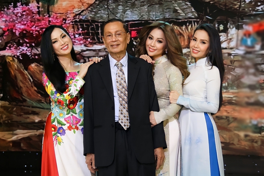 Nhan sắc mặn mà của Minh Tuyết - Hà Phương