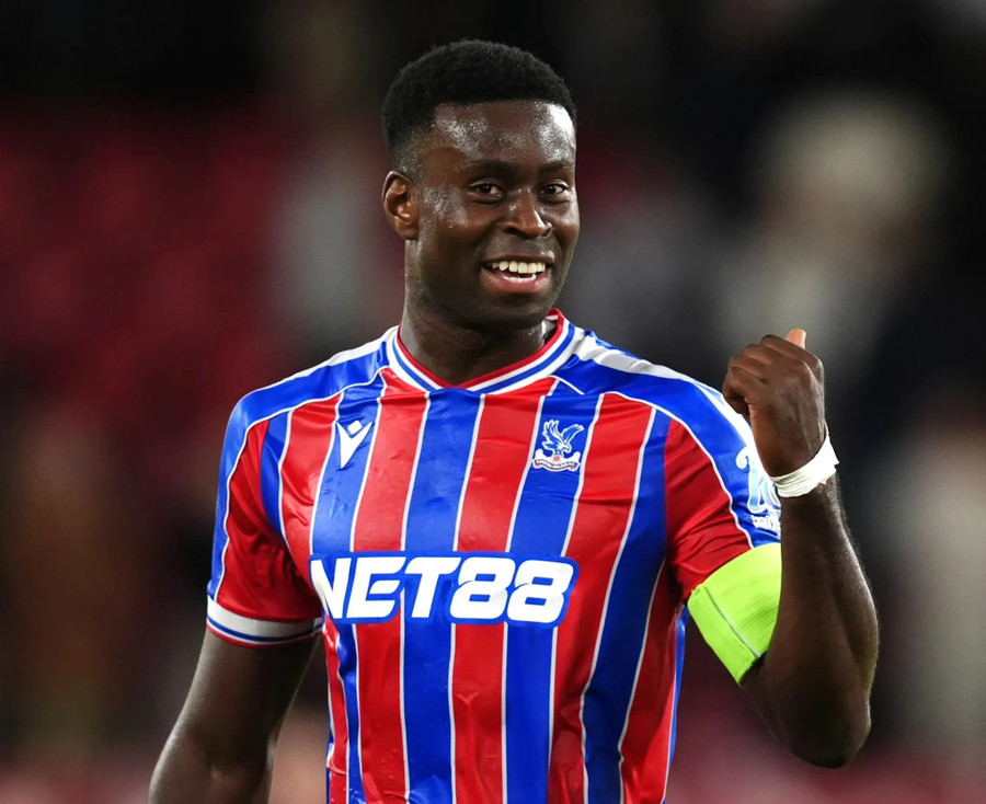 Bất ngờ danh tính cầu thủ hưởng lương cao thứ hai tại Man City