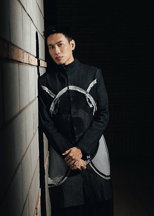 Cuộc sống sau ánh hào quang của Kiều Minh Tuấn