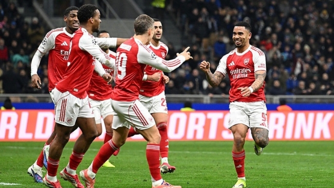 Arsenal làm nên lịch sử 140 năm