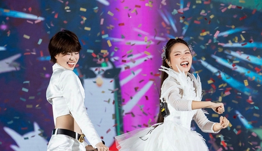 Điểm chung giữa ca sĩ Phương Mỹ Chi - rapper Pháo Điểm chung giữa ca sĩ Phương Mỹ Chi - rapper Pháo