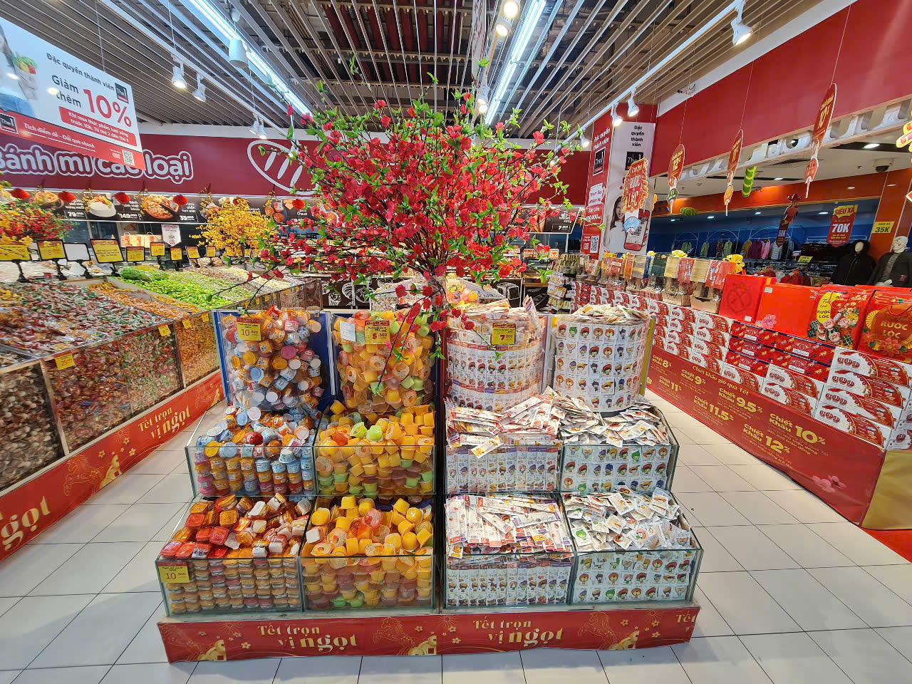 Thị trường bánh kẹo Tết: Sản phẩm trong nước ngày càng thu hút người dùng Thị trường bánh kẹo Tết: Sản phẩm trong nước ngày càng thu hút người dùng