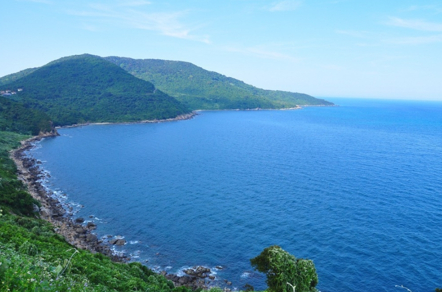 Những bãi biển giúp du khách "trốn đông" khi đến Đà Nẵng Những bãi biển giúp du khách "trốn đông" khi đến Đà Nẵng