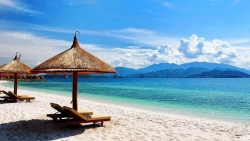 Những bãi biển giúp du khách "trốn đông" khi đến Đà Nẵng