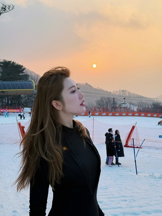 Thúy Ngân xả ảnh du lịch Hàn Quốc, rạng rỡ giữa mùa tuyết trắng Thúy Ngân xả ảnh du lịch Hàn Quốc, rạng rỡ giữa mùa tuyết trắng