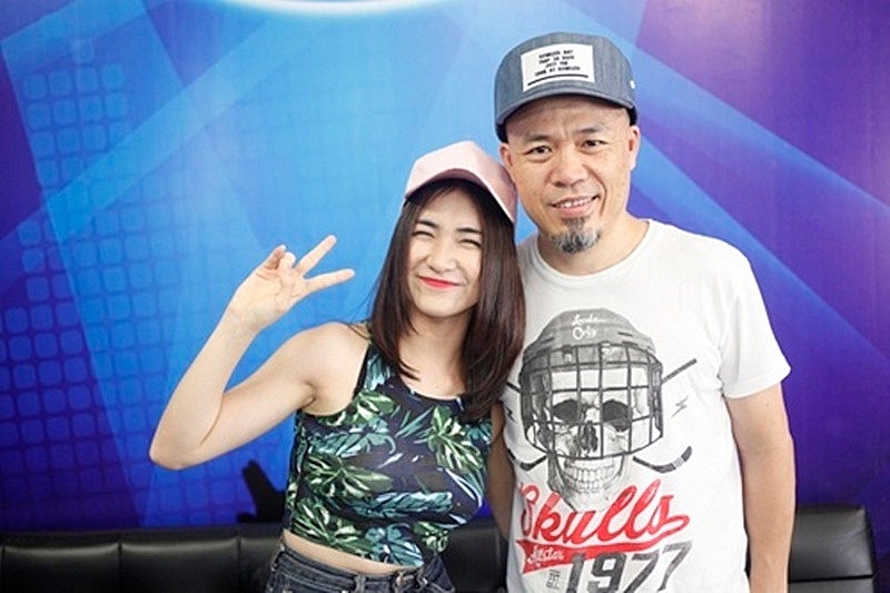 Hòa Minzy nhắc đến nhạc sĩ Huy Tuấn sau khi đoạt giải thưởng Hòa Minzy nhắc đến nhạc sĩ Huy Tuấn sau khi đoạt giải thưởng