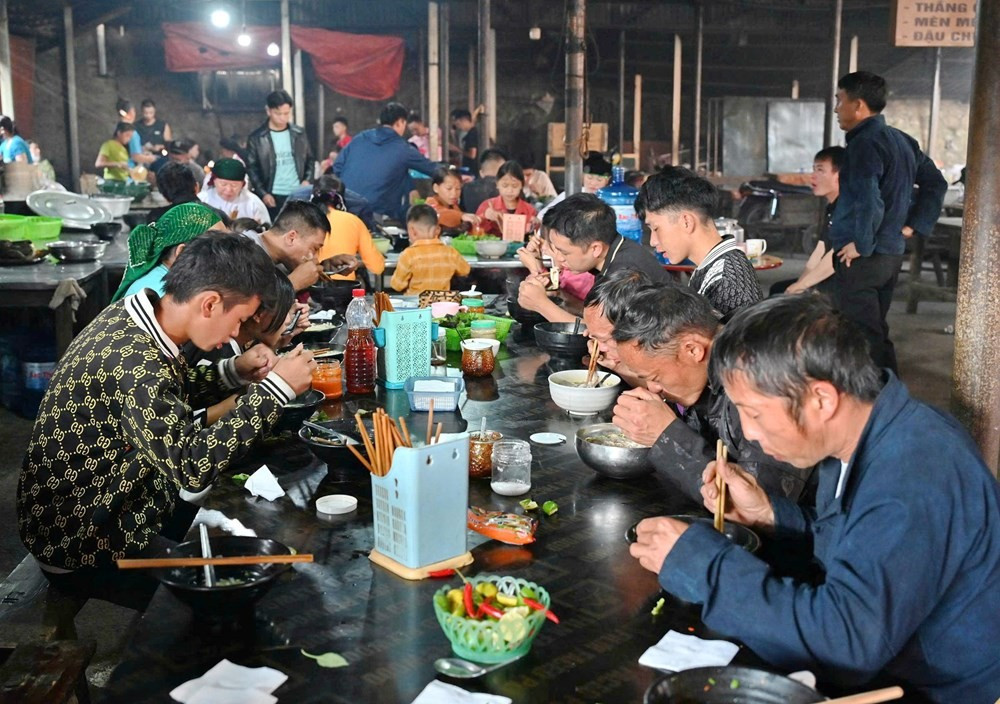 Chợ phiên Đồng Văn, điểm hẹn văn hóa thu hút du khách Chợ phiên Đồng Văn, điểm hẹn văn hóa thu hút du khách